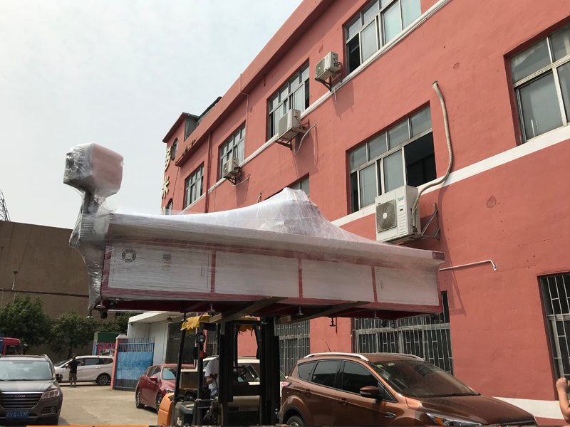 家具方管熱熔機床，專車發往山海